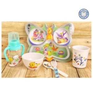 Sử dụng dụng cụ khi bé không chịu ăn dặm