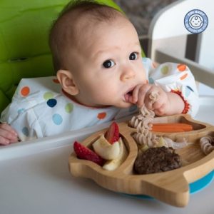 Ăn dặm BLW cho bé 6 tháng